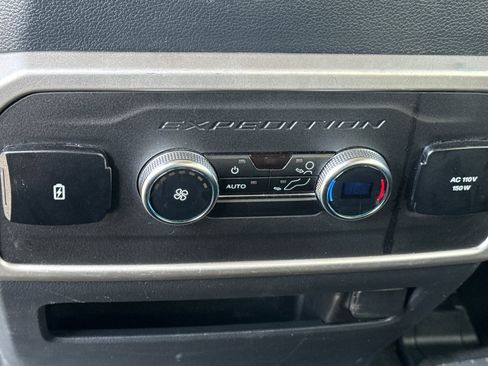 Used 2024 Ford Expedition XLT image 44