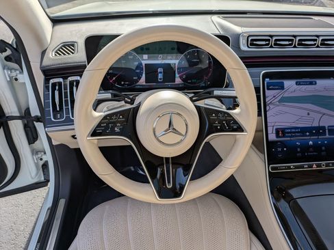 Used 2022 Mercedes-Benz S 500 4MATIC image 17