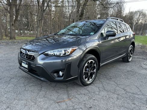 Certified 2023 Subaru Crosstrek 2.0i Premium image 4