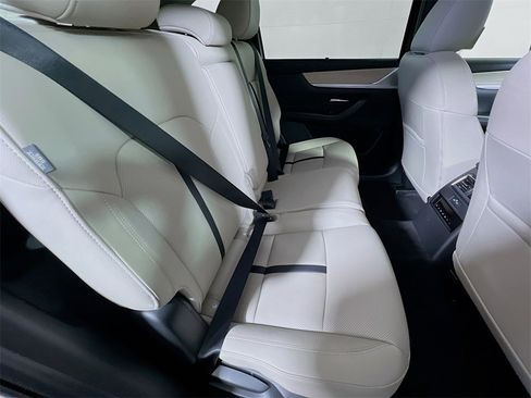 Used 2025 MAZDA CX-70 3.3 Turbo w/ Preferred Package image 22