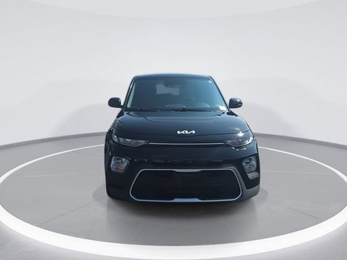 Used 2022 Kia Soul LX w/ Technology Package FWD image 3