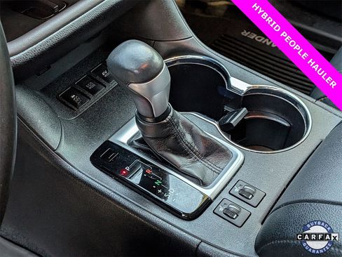 Used 2019 Toyota Highlander XLE image 14