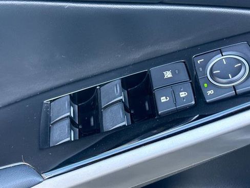 Used 2015 Lexus IS 250 image 11