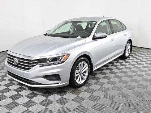 Certified 2021 Volkswagen Passat 2.0T S image 2