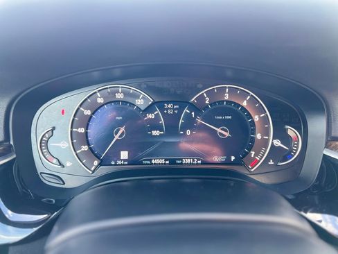 Used 2019 BMW 530i w/ Convenience Package image 19