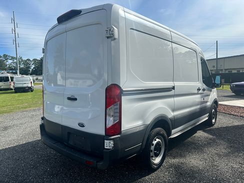 Used 2018 Ford Transit 150 130 Medium Roof image 5