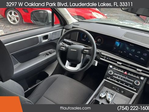 Used 2025 Hyundai Santa Fe SE image 37