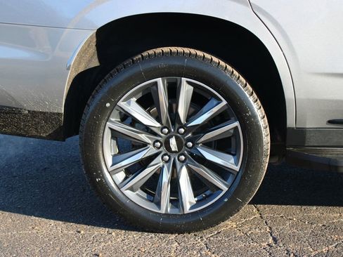 Used 2024 Cadillac Escalade Sport image 13