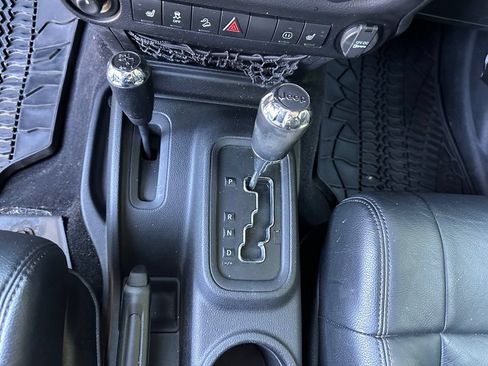 Used 2012 Jeep Wrangler Unlimited Sport w/ PWR Convenience Group AWD/4WD image 14