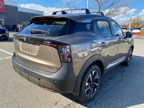 New 2026 Nissan Kicks SV w/ SV Premium Package image 7