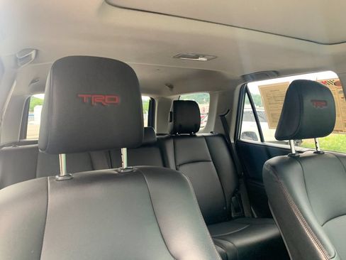 Used 2023 Toyota 4Runner TRD Off-Road Premium w/ Moonroof Package AWD/4WD image 20