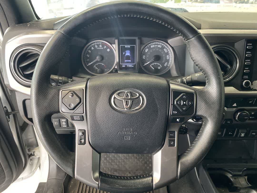 Used 2021 Toyota Tacoma Limited AWD/4WD image 17