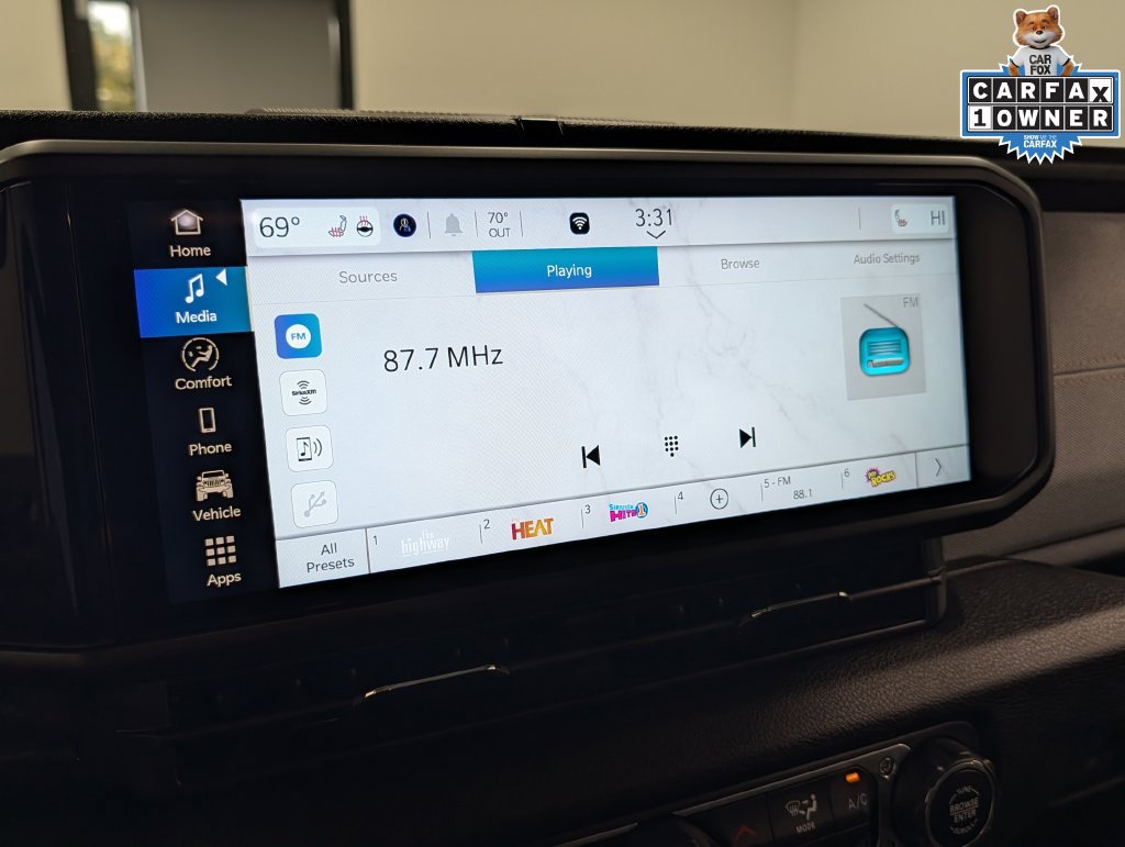 Used 2025 Jeep Gladiator Sport AWD/4WD image 12