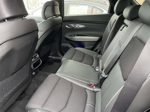 Certified 2024 Genesis GV70 3.5T Sport image 11