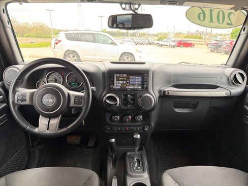 Used 2016 Jeep Wrangler Unlimited Sport AWD/4WD image 20