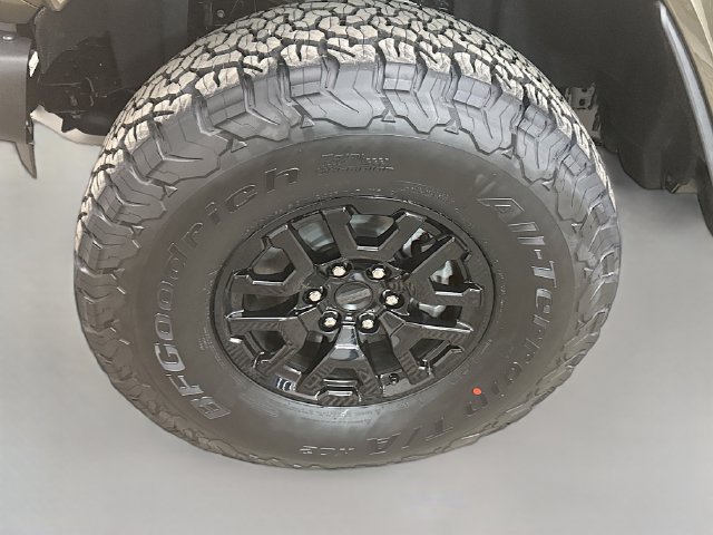 New 2026 Ford Bronco Raptor AWD/4WD image 32