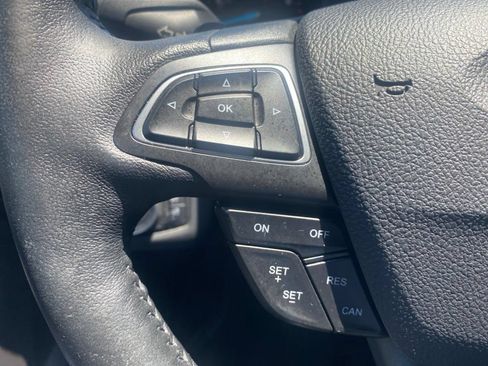 Used 2017 Ford Escape Titanium AWD/4WD image 8