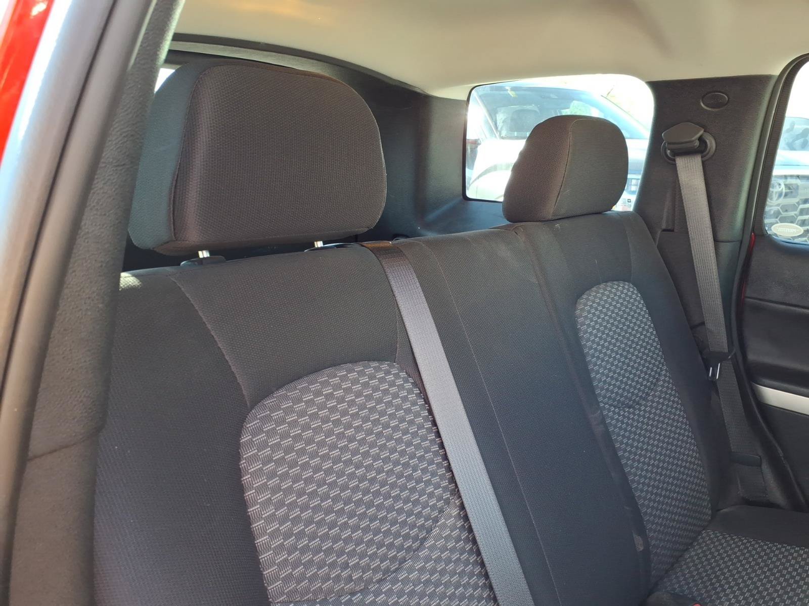 Used 2011 Chevrolet HHR LS FWD image 12