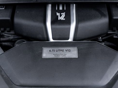 Used 2026 Rolls-Royce Phantom Sedan image 93