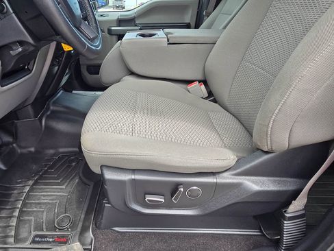Used 2018 Ford F150 XLT w/ Equipment Group 302A Luxury AWD/4WD image 11
