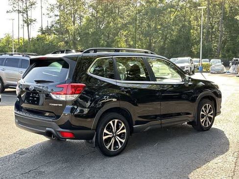 Used 2023 Subaru Forester Limited AWD/4WD image 6