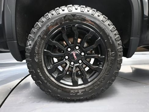 Used 2022 GMC Sierra 1500 AT4X AWD/4WD image 17