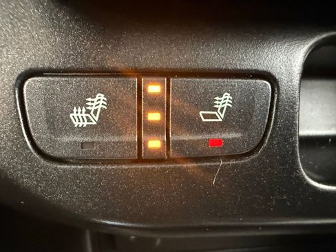 Used 2018 Chevrolet Colorado ZR2 image 42