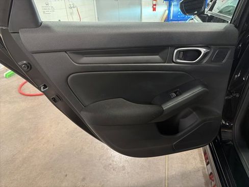 Used 2023 Honda Civic Sport image 10