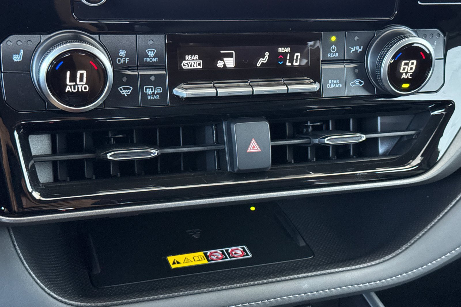 Certified 2026 Toyota Highlander XLE AWD/4WD image 18