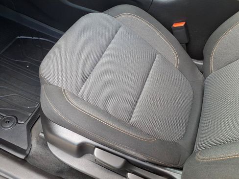 Used 2021 Chevrolet Traverse LS AWD/4WD image 21