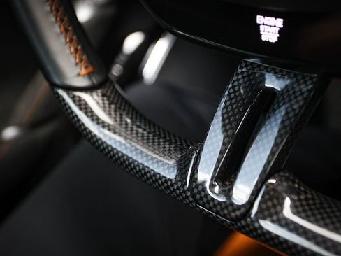 Certified 2022 Ferrari Roma RWD image 32