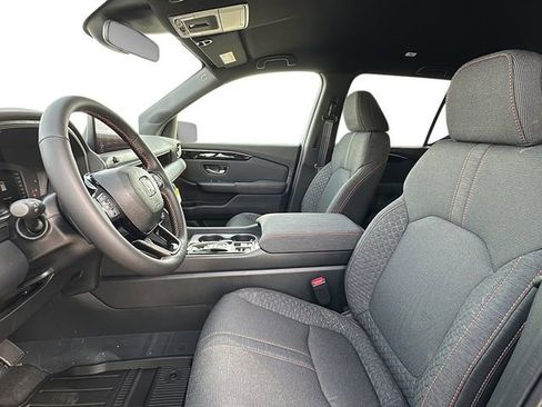 New 2026 Honda Pilot Sport image 11