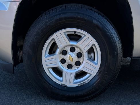 Used 2008 Chevrolet Avalanche LS AWD/4WD image 11