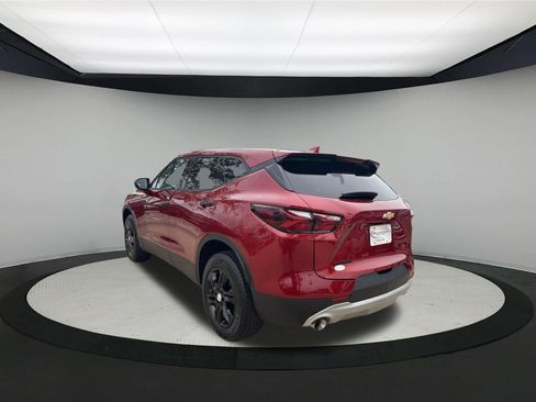 Used 2022 Chevrolet Blazer LT FWD image 3