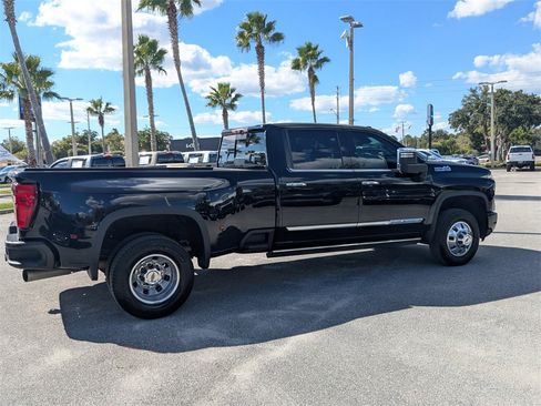 Certified 2024 Chevrolet Silverado 3500 High Country w/ High Country Premium Package image 3