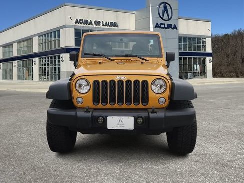 Used 2014 Jeep Wrangler Unlimited Sport w/ Quick Order Package 23S AWD/4WD image 2