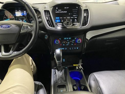 Used 2019 Ford Escape Titanium w/ U9j03 - Titanium Tow Package image 21