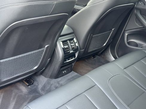 Used 2025 BMW X4 xDrive30i image 24