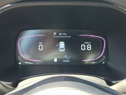Used 2023 Kia Soul LX w/ Option Group 015 FWD image 19