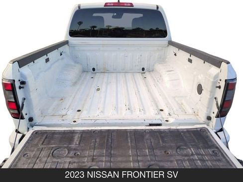 Used 2023 Nissan Frontier SV w/ Midnight Edition Package image 20