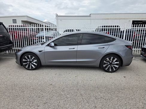 Used 2025 Tesla Model 3 Long Range RWD image 2