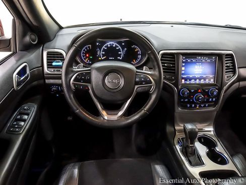 Used 2017 Jeep Grand Cherokee Altitude image 18