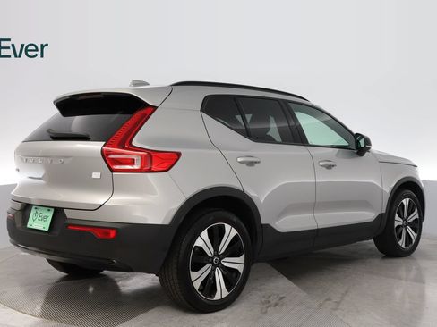 Used 2023 Volvo XC40 Recharge Plus AWD/4WD image 3