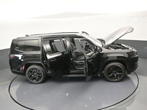 Used 2023 Jeep Wagoneer Series II image 72