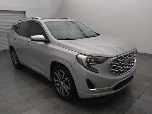 Used 2018 GMC Terrain Denali w/ Advanced Safety Package FWD image 13