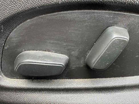 Used 2019 Chevrolet Camaro LT w/ Technology Package RWD image 12