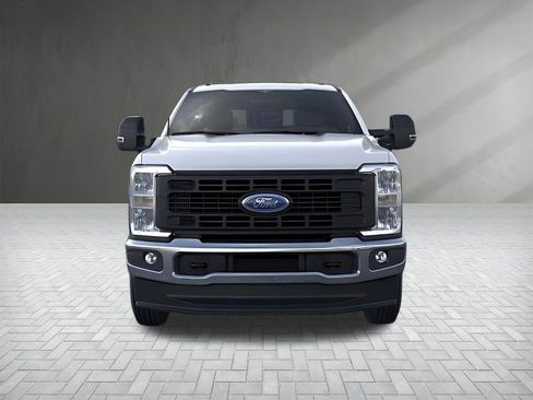 New 2026 Ford F350 XL w/ XL Chrome Package image 7