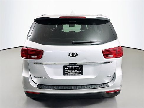 Used 2020 Kia Sedona EX image 6