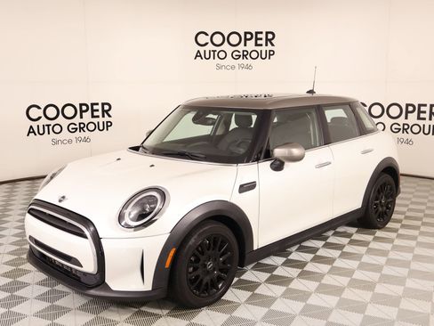 Used 2023 MINI Cooper 4-Door Hardtop FWD image 10