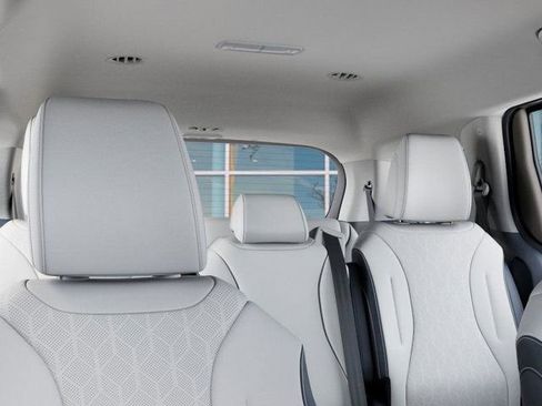 New 2026 Kia Carnival EX FWD image 27